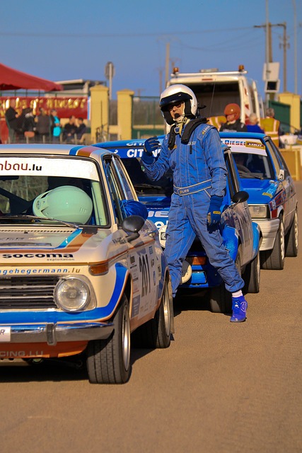 赛和其背后 赛和其背后